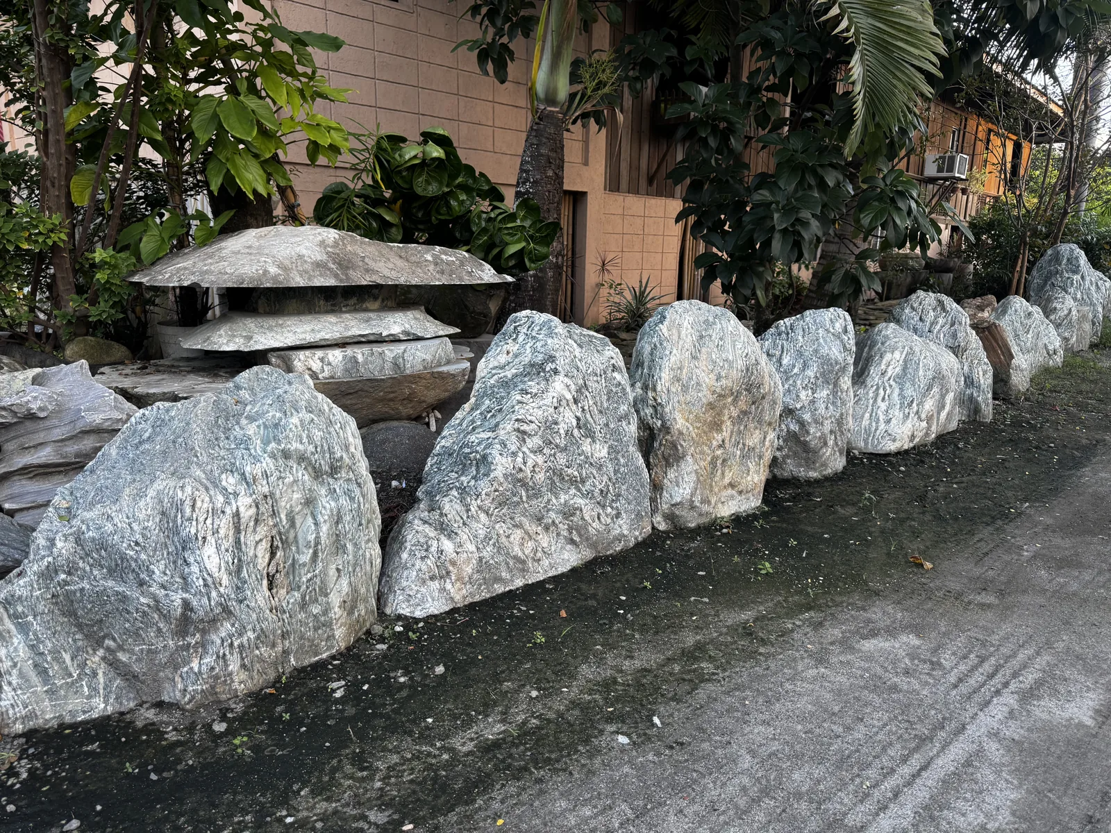 Tiger Boulders